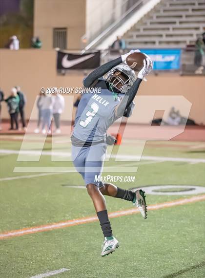 Thumbnail 1 in Lincoln vs. Helix (CIF SDS Division 1 finals) photogallery.