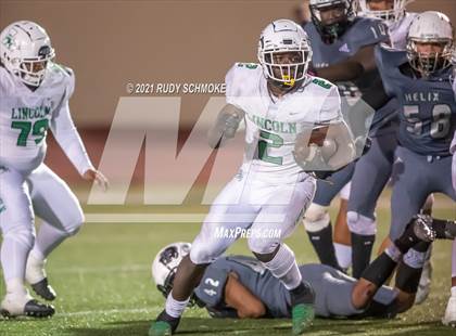 Thumbnail 2 in Lincoln vs. Helix (CIF SDS Division 1 finals) photogallery.