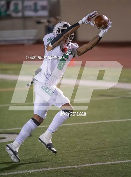 Thumbnail 2 in Lincoln vs. Helix (CIF SDS Division 1 finals) photogallery.