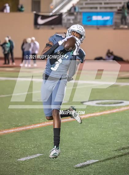 Thumbnail 3 in Lincoln vs. Helix (CIF SDS Division 1 finals) photogallery.