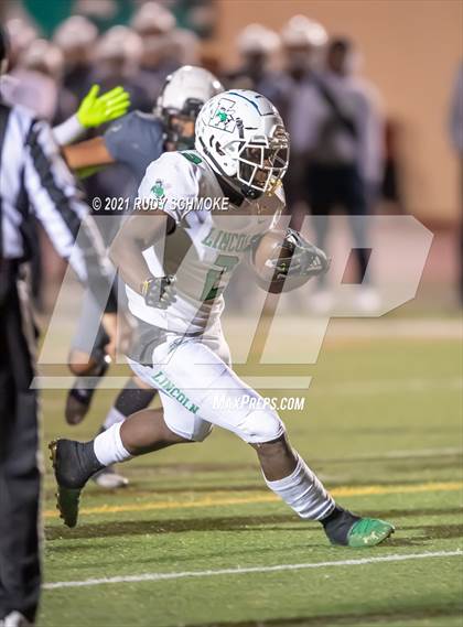 Thumbnail 3 in Lincoln vs. Helix (CIF SDS Division 1 finals) photogallery.