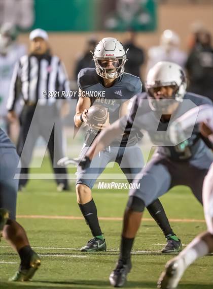 Thumbnail 2 in Lincoln vs. Helix (CIF SDS Division 1 finals) photogallery.