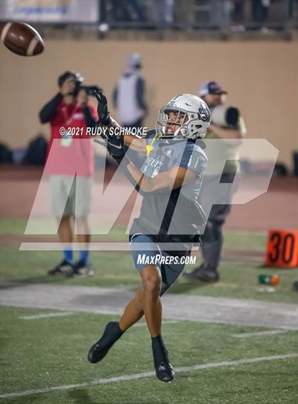 Thumbnail 2 in Lincoln vs. Helix (CIF SDS Division 1 finals) photogallery.