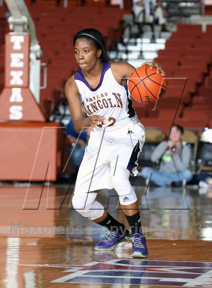 Thumbnail 3 in Lincoln  vs. Aledo (UIL 4A Semifinal) photogallery.