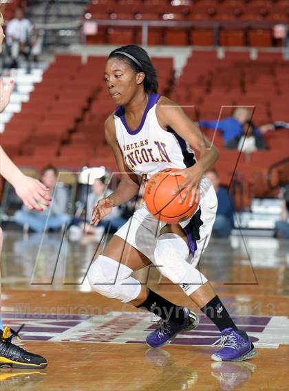 Thumbnail 2 in Lincoln  vs. Aledo (UIL 4A Semifinal) photogallery.