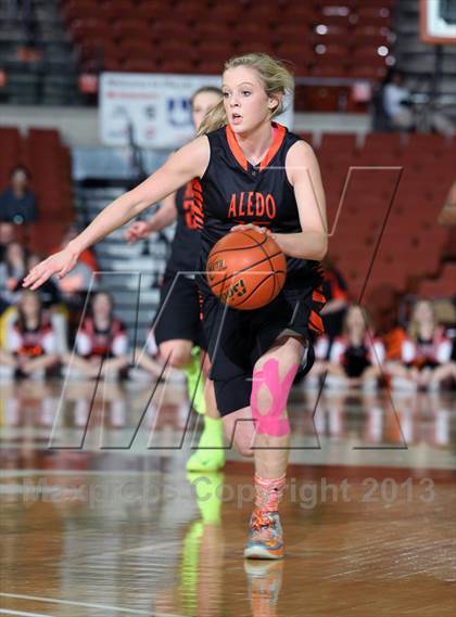 Thumbnail 3 in Lincoln  vs. Aledo (UIL 4A Semifinal) photogallery.