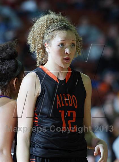 Thumbnail 2 in Lincoln  vs. Aledo (UIL 4A Semifinal) photogallery.