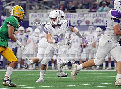 Thumbnail 2 in New Deal vs. Mason (UIL 2A Division 1 Championship) photogallery.
