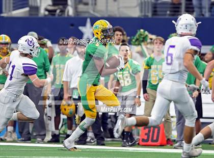 Thumbnail 3 in New Deal vs. Mason (UIL 2A Division 1 Championship) photogallery.
