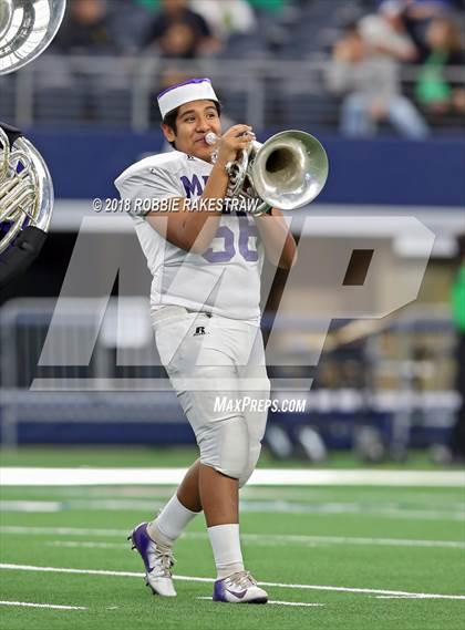 Thumbnail 2 in New Deal vs. Mason (UIL 2A Division 1 Championship) photogallery.