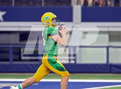 Thumbnail 3 in New Deal vs. Mason (UIL 2A Division 1 Championship) photogallery.