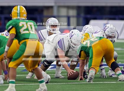 Thumbnail 2 in New Deal vs. Mason (UIL 2A Division 1 Championship) photogallery.