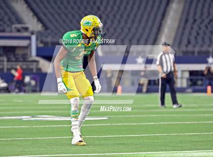 Thumbnail 3 in New Deal vs. Mason (UIL 2A Division 1 Championship) photogallery.