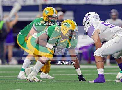 Thumbnail 3 in New Deal vs. Mason (UIL 2A Division 1 Championship) photogallery.