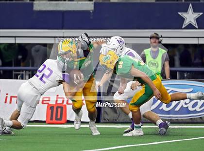 Thumbnail 3 in New Deal vs. Mason (UIL 2A Division 1 Championship) photogallery.