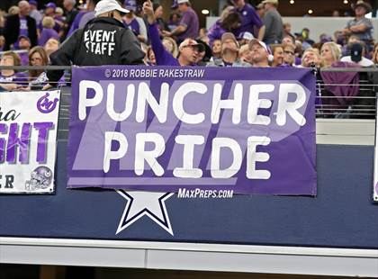 Thumbnail 3 in New Deal vs. Mason (UIL 2A Division 1 Championship) photogallery.