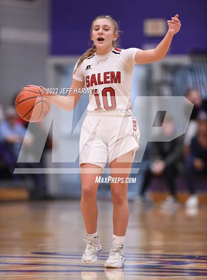 Thumbnail 3 in Salem vs. Northwest (OHSAA D2 Regional Semifinal) photogallery.