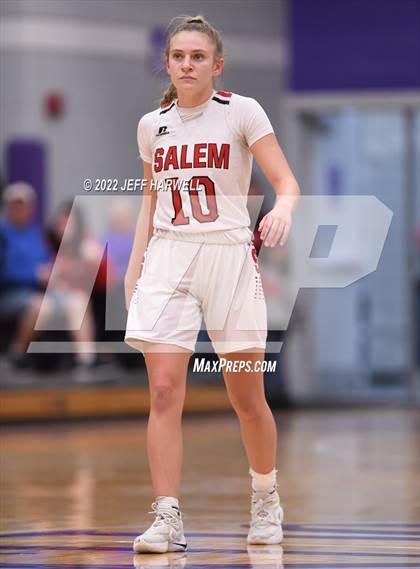 Thumbnail 3 in Salem vs. Northwest (OHSAA D2 Regional Semifinal) photogallery.