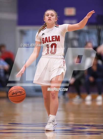 Thumbnail 2 in Salem vs. Northwest (OHSAA D2 Regional Semifinal) photogallery.