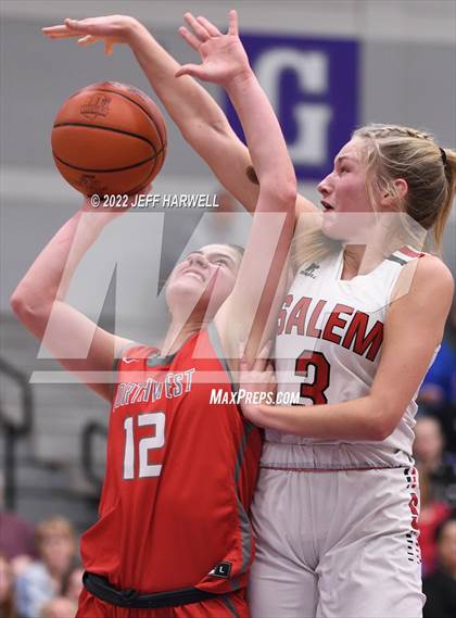 Thumbnail 3 in Salem vs. Northwest (OHSAA D2 Regional Semifinal) photogallery.