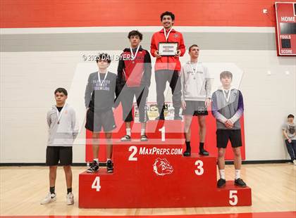 Thumbnail 3 in CHSAA 3A Region 4 Finals photogallery.