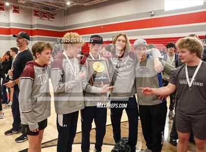 Thumbnail 3 in CHSAA 3A Region 4 Finals photogallery.