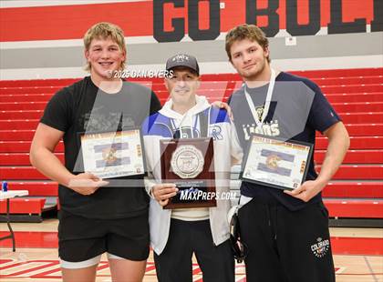 Thumbnail 1 in CHSAA 3A Region 4 Finals photogallery.
