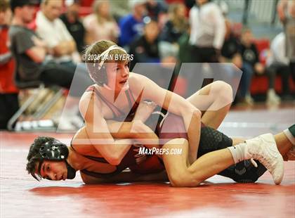 Thumbnail 2 in CHSAA 3A Region 4 Finals photogallery.