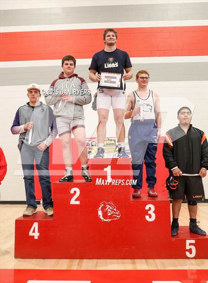 Thumbnail 3 in CHSAA 3A Region 4 Finals photogallery.