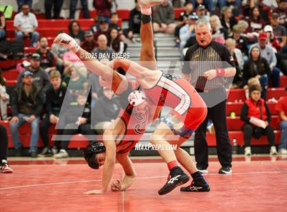 Thumbnail 1 in CHSAA 3A Region 4 Finals photogallery.