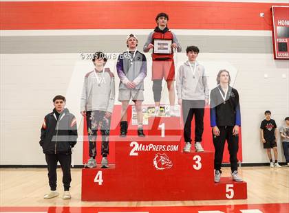 Thumbnail 2 in CHSAA 3A Region 4 Finals photogallery.