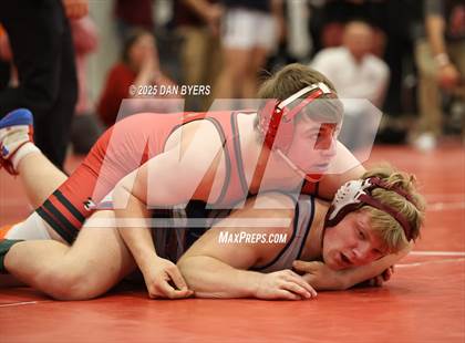 Thumbnail 3 in CHSAA 3A Region 4 Finals photogallery.