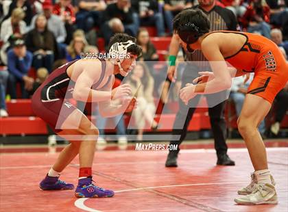 Thumbnail 3 in CHSAA 3A Region 4 Finals photogallery.