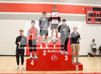 Thumbnail 2 in CHSAA 3A Region 4 Finals photogallery.