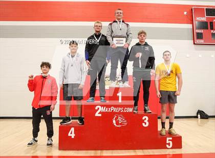 Thumbnail 3 in CHSAA 3A Region 4 Finals photogallery.