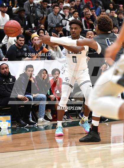Thumbnail 2 in Sierra Canyon vs. Birmingham (The Classic at Damien) photogallery.