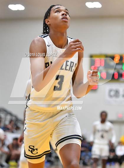 Thumbnail 2 in Sierra Canyon vs. Birmingham (The Classic at Damien) photogallery.