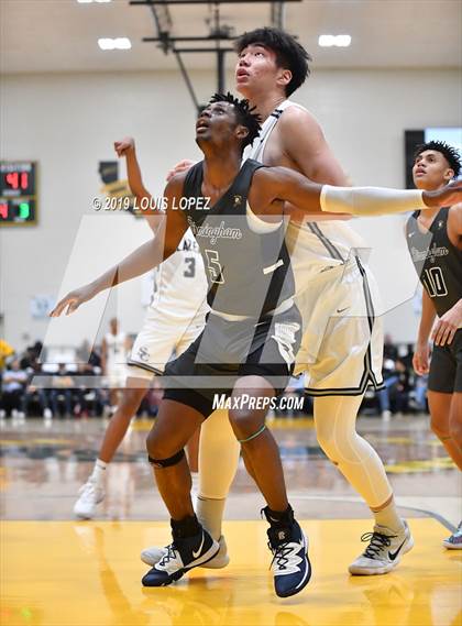 Thumbnail 2 in Sierra Canyon vs. Birmingham (The Classic at Damien) photogallery.