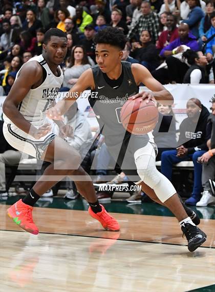 Thumbnail 3 in Sierra Canyon vs. Birmingham (The Classic at Damien) photogallery.