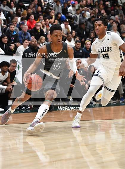 Thumbnail 3 in Sierra Canyon vs. Birmingham (The Classic at Damien) photogallery.