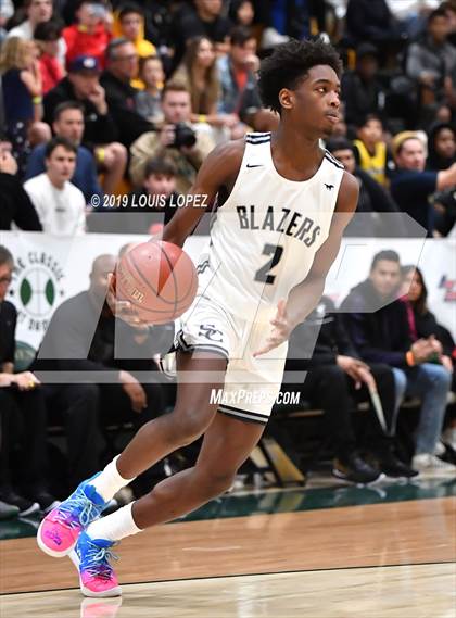 Thumbnail 1 in Sierra Canyon vs. Birmingham (The Classic at Damien) photogallery.