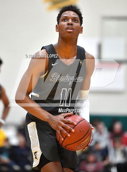 Thumbnail 2 in Sierra Canyon vs. Birmingham (The Classic at Damien) photogallery.