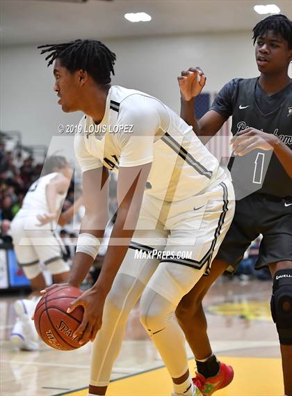 Thumbnail 1 in Sierra Canyon vs. Birmingham (The Classic at Damien) photogallery.