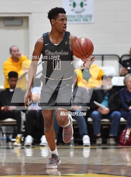 Thumbnail 1 in Sierra Canyon vs. Birmingham (The Classic at Damien) photogallery.