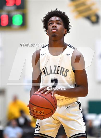 Thumbnail 1 in Sierra Canyon vs. Birmingham (The Classic at Damien) photogallery.