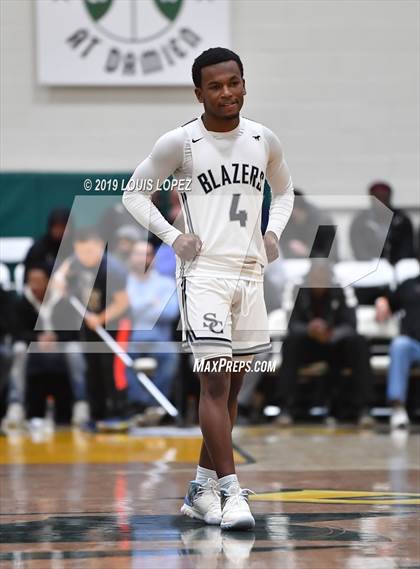 Thumbnail 3 in Sierra Canyon vs. Birmingham (The Classic at Damien) photogallery.