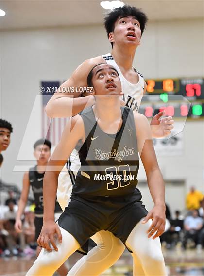 Thumbnail 2 in Sierra Canyon vs. Birmingham (The Classic at Damien) photogallery.