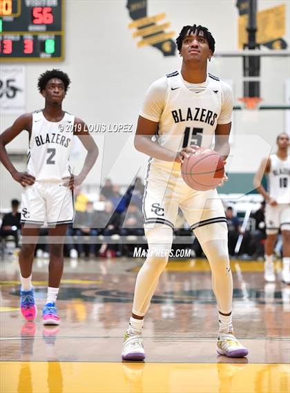 Thumbnail 2 in Sierra Canyon vs. Birmingham (The Classic at Damien) photogallery.