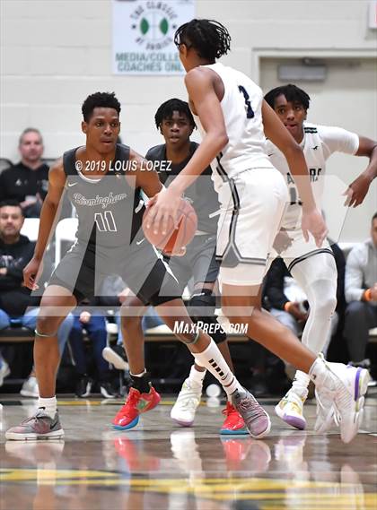 Thumbnail 2 in Sierra Canyon vs. Birmingham (The Classic at Damien) photogallery.