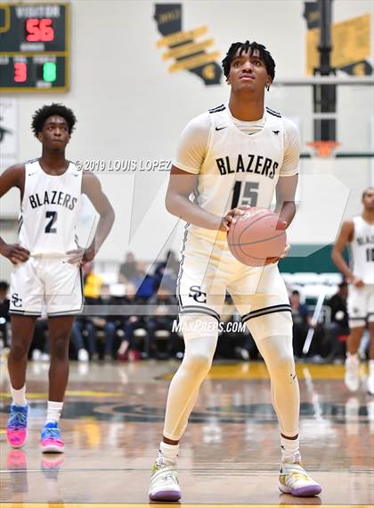 Thumbnail 3 in Sierra Canyon vs. Birmingham (The Classic at Damien) photogallery.